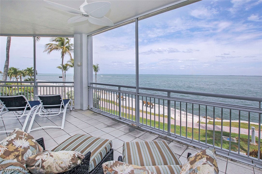 1251 South Seas Plantation Road Captiva, FL 33924 - Photo 17 of 24 a view of balcony with furniture