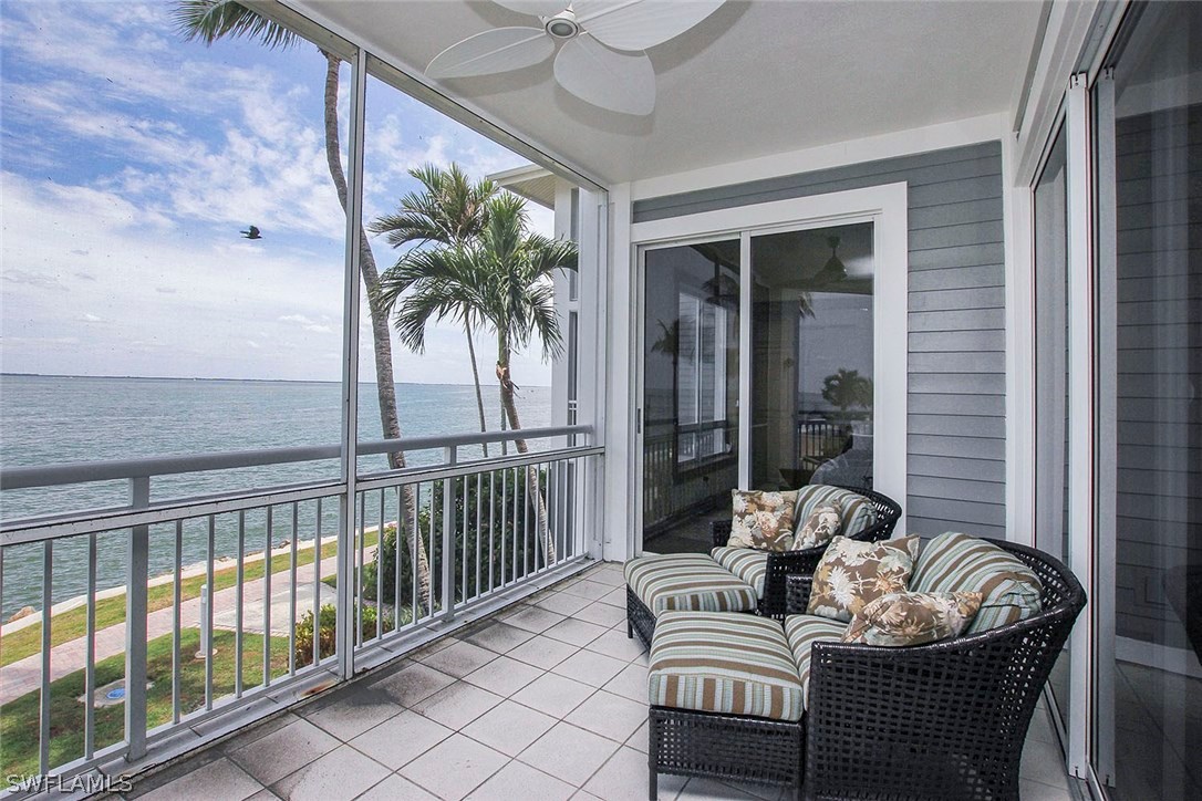 1251 South Seas Plantation Road Captiva, FL 33924 - Photo 2 of 24 a view of a balcony with furniture