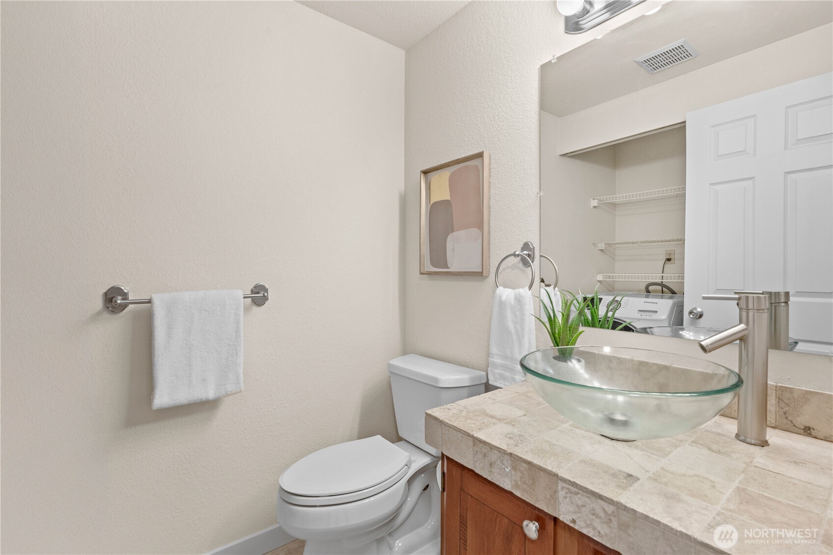 4231 Northeast 5th Street, Unit A201 Renton, WA 98059 - Photo 12 of 30 Gallery Image 12