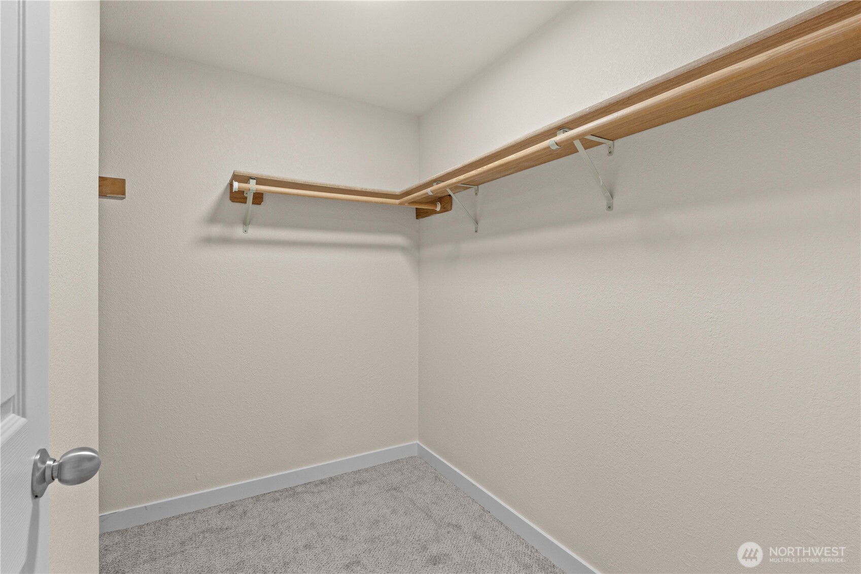 4231 Northeast 5th Street, Unit A201 Renton, WA 98059 - Photo 9 of 30 Gallery Image 9