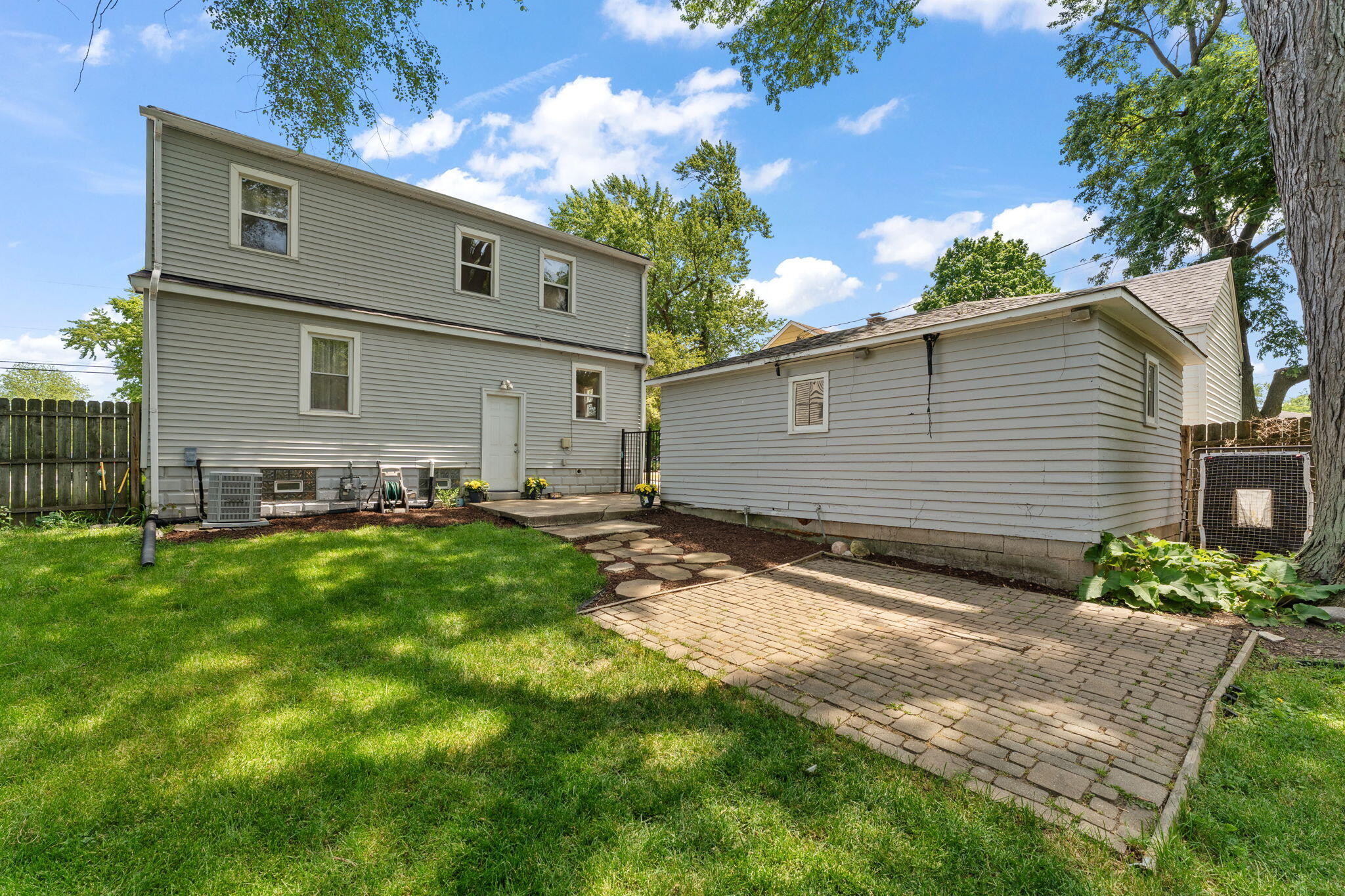 259 Wood Street Crown Point, IN 46307 - Photo 29 of 33 2048x1365