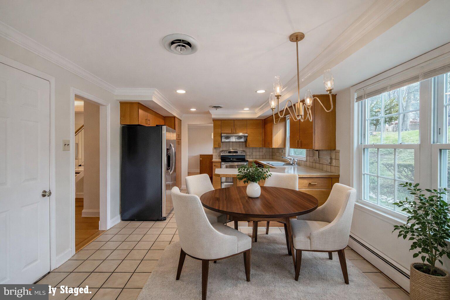 221 Foxcroft Road Broomall, PA 19008 - Photo 15 of 67 Virtually Staged Photo of the Breakfast Area