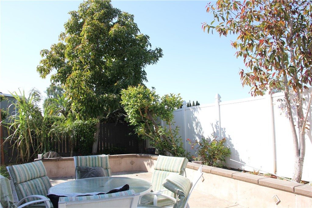 5321 Strasbourg Avenue Irvine, CA 92604 - Photo 25 of 28 Plenty of outdoor seating