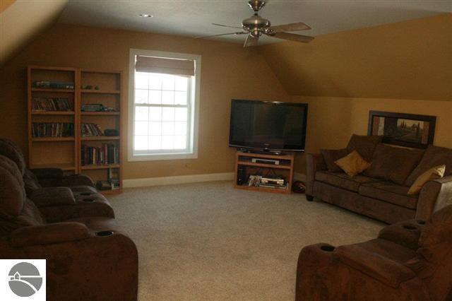 1187 South Ridge Court Traverse City, MI 49696 - Photo 21 of 21 1732883-20.JPG