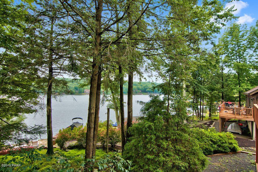2045 Roamingwood Road Lake Ariel, PA 18436 - Photo 5 of 88