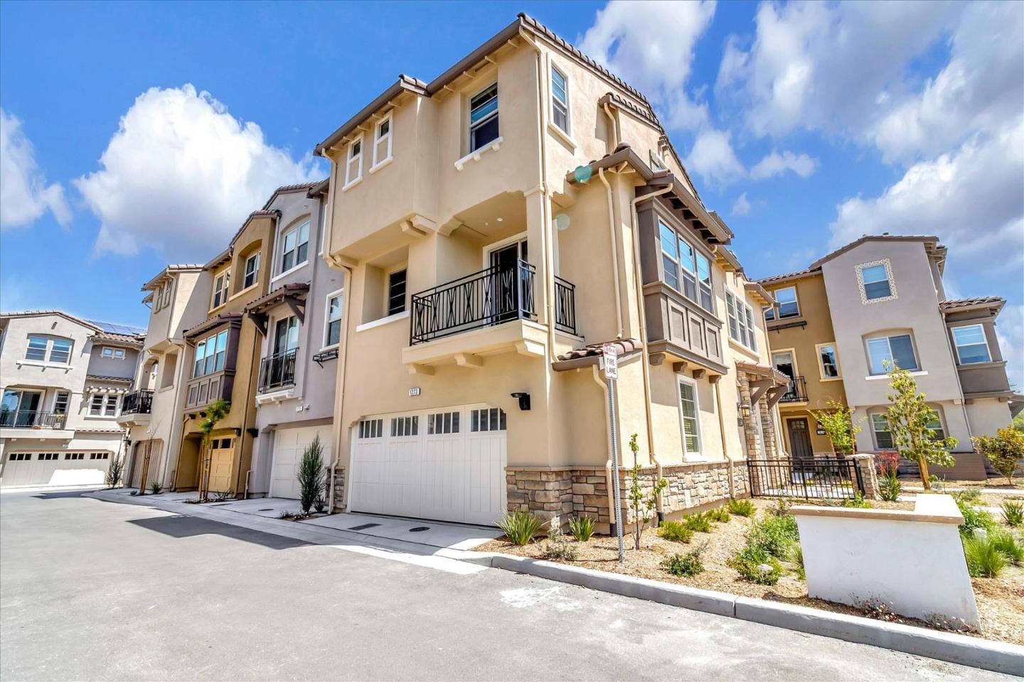 1277 Verano Road Mountain View, CA 94043 - Photo 52 of 52 a view of a street with buildings
