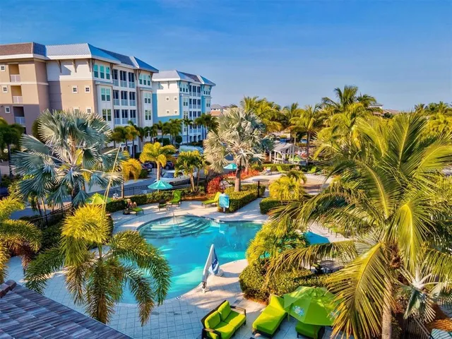 $1,199,000 | 321 Sapphire Lake Drive, Unit 202, Bradenton, FL 34209