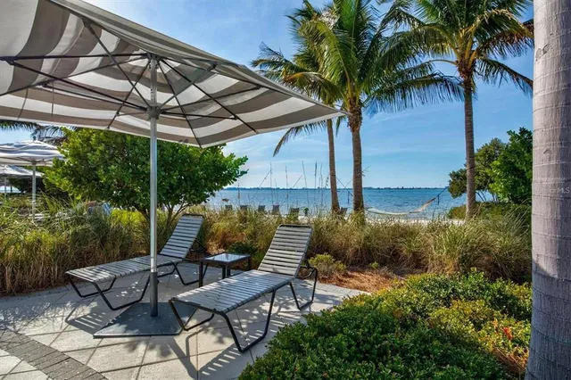 $1,199,000 | 321 Sapphire Lake Drive, Unit 202, Bradenton, FL 34209