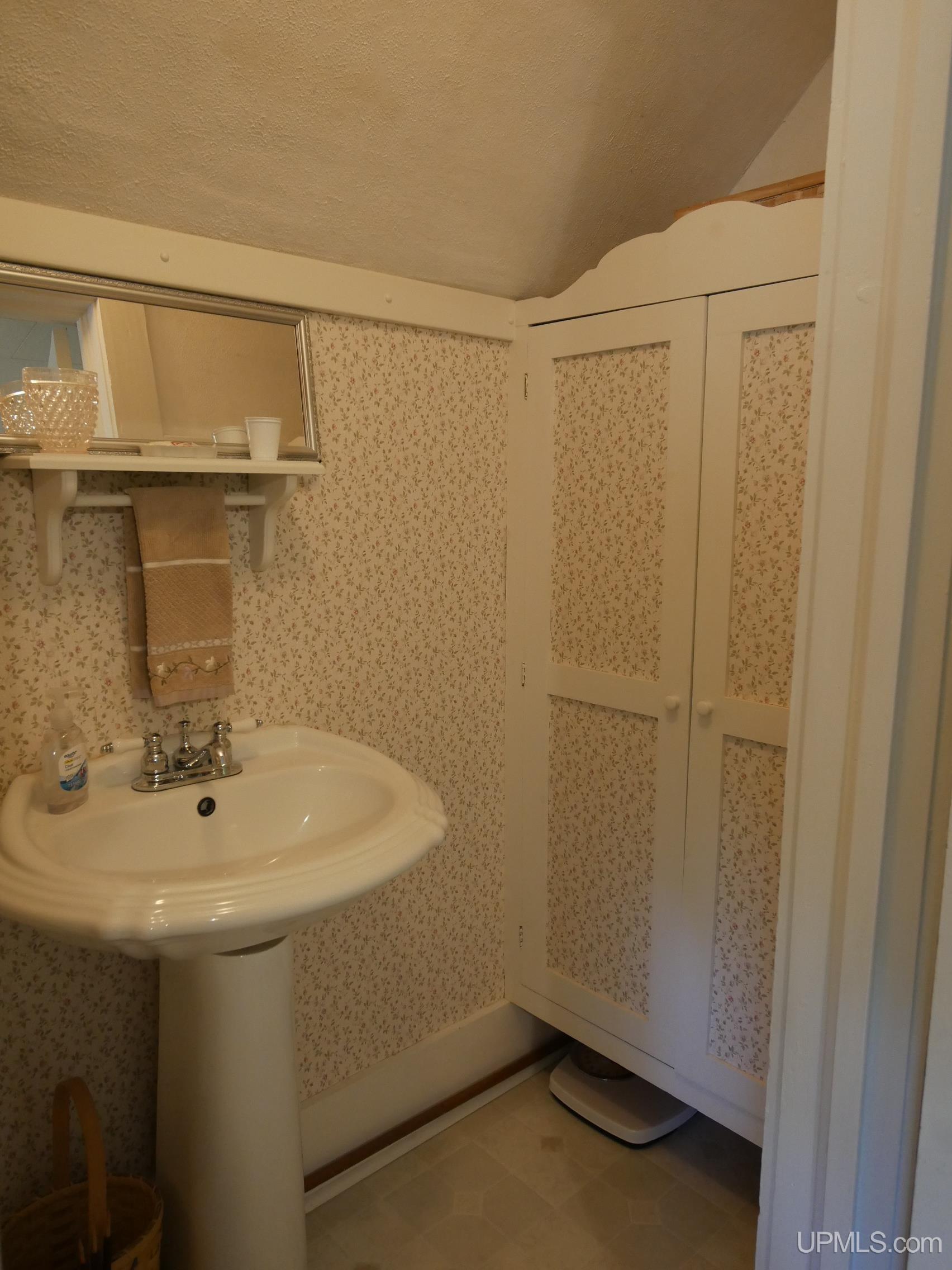 26959 Number 4 Road Calumet, MI 49913 - Photo 37 of 88 Gallery Image 37