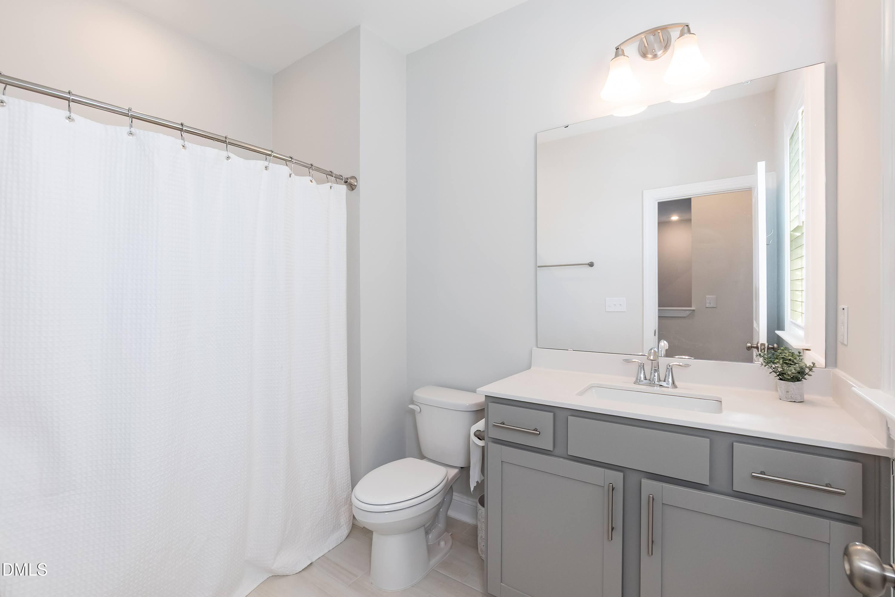 1985 Rosedale Rdg Avenue Wake Forest, NC 27587 - Photo 29 of 49 Bathroom 02