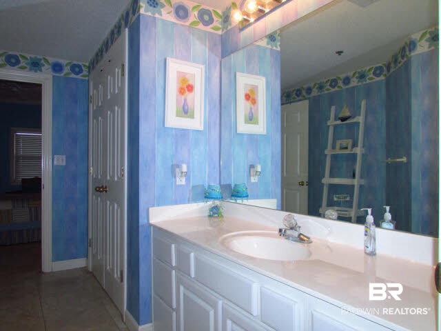 25342 Perdido Beach Boulevard, Unit 802 Orange Beach, AL 36561 - Photo 21 of 31 Guest Bath