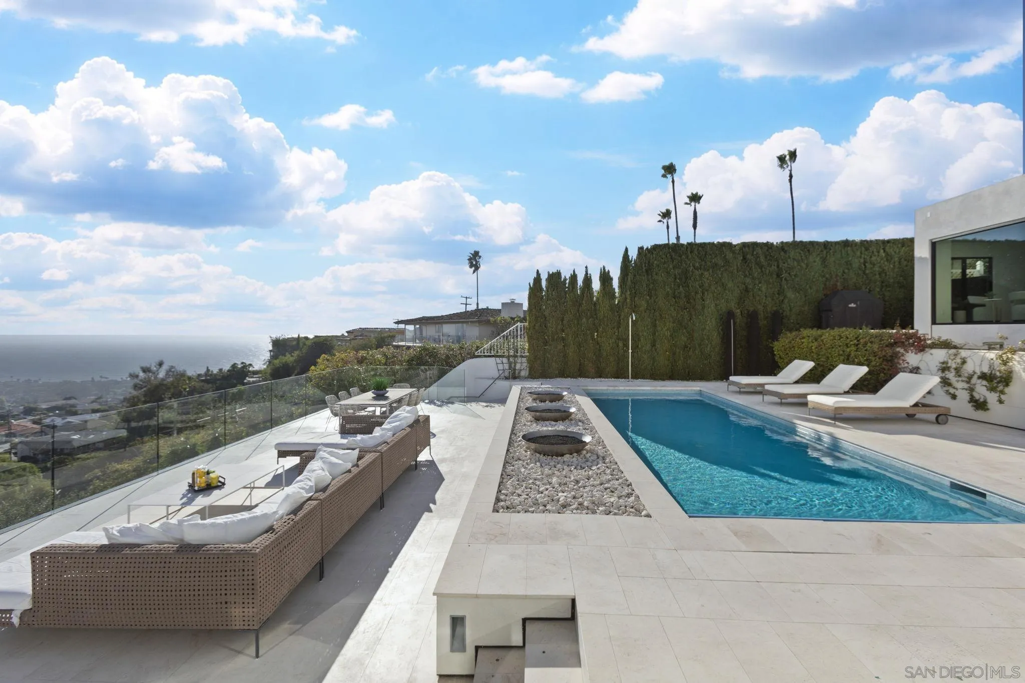 5811 Box Canyon Road La Jolla, CA 92037 - Photo 20 of 28