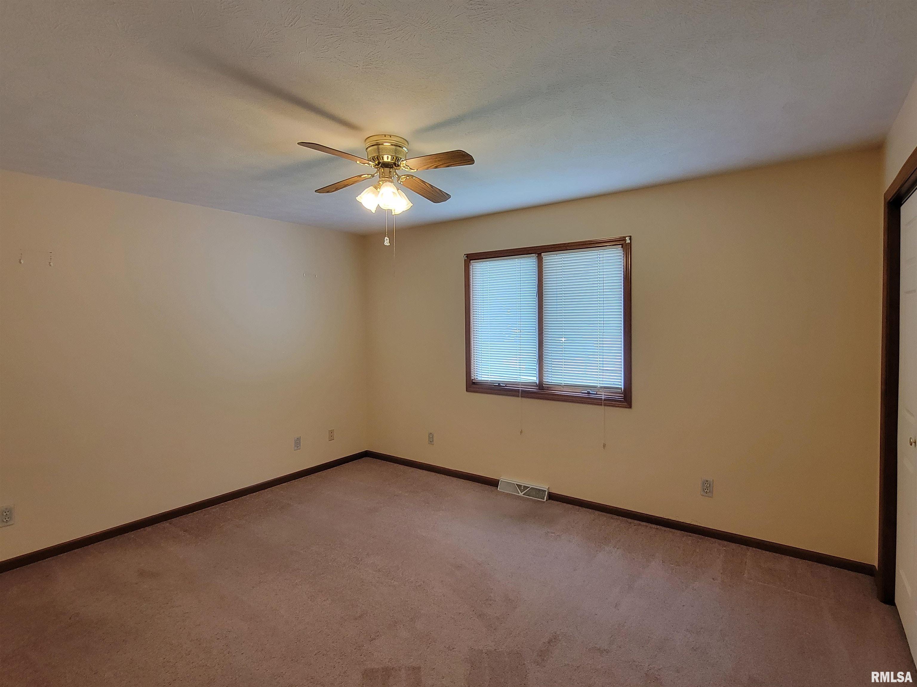 4200 Pickfair Road Springfield, IL 62703 - Photo 13 of 16