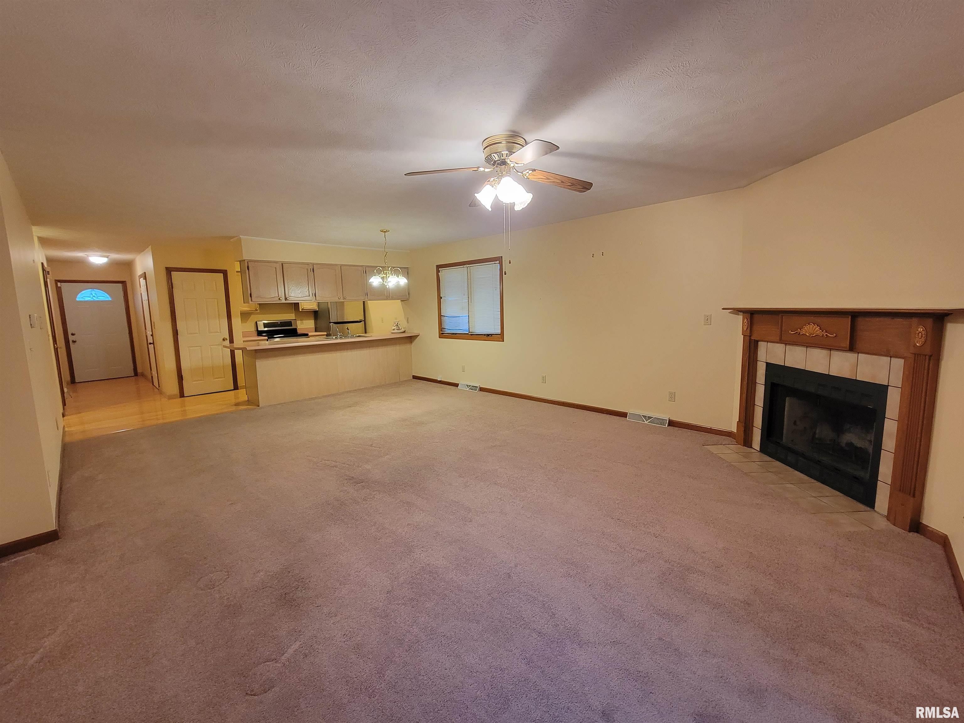 4200 Pickfair Road Springfield, IL 62703 - Photo 5 of 16