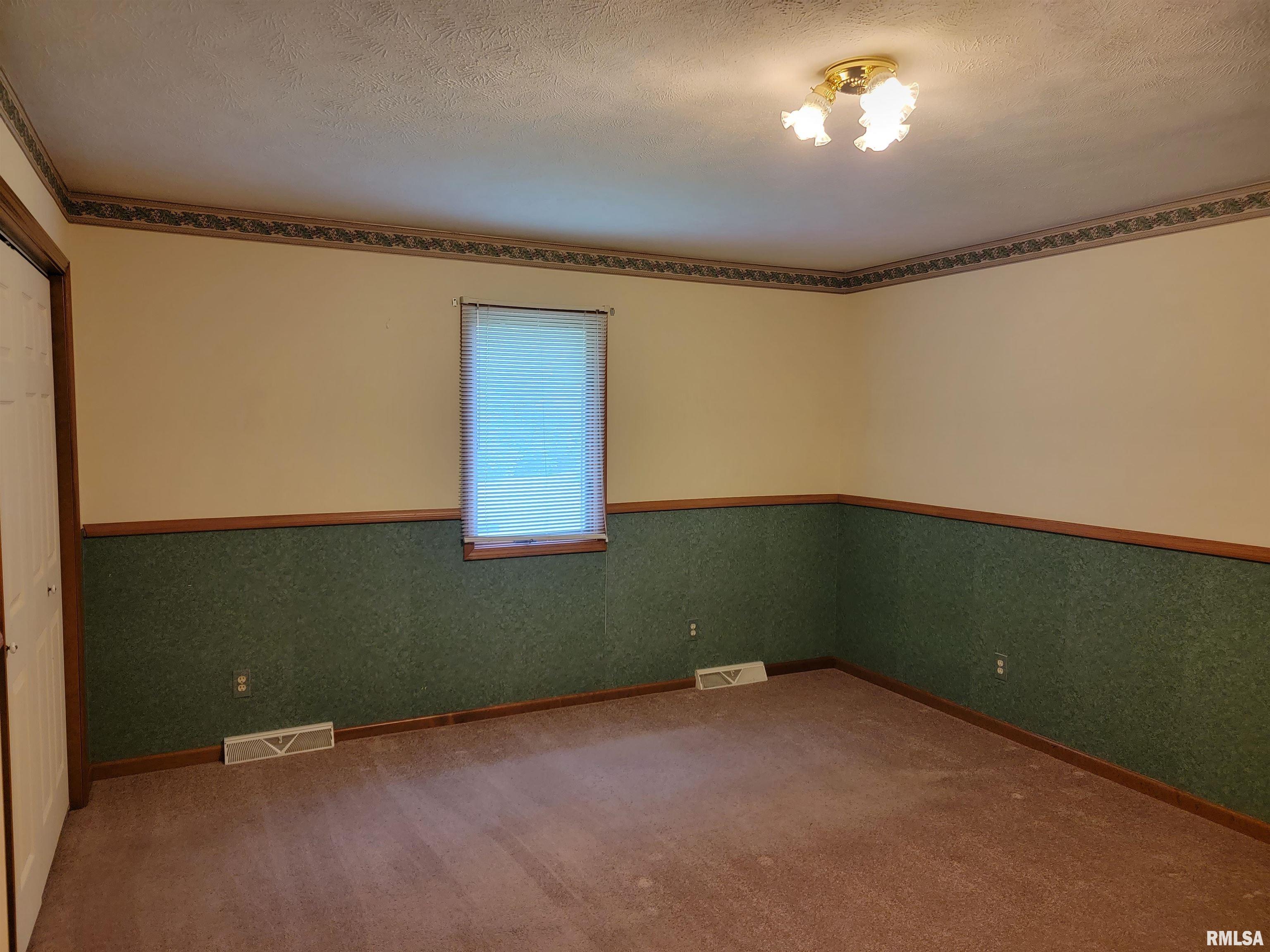 4200 Pickfair Road Springfield, IL 62703 - Photo 7 of 16