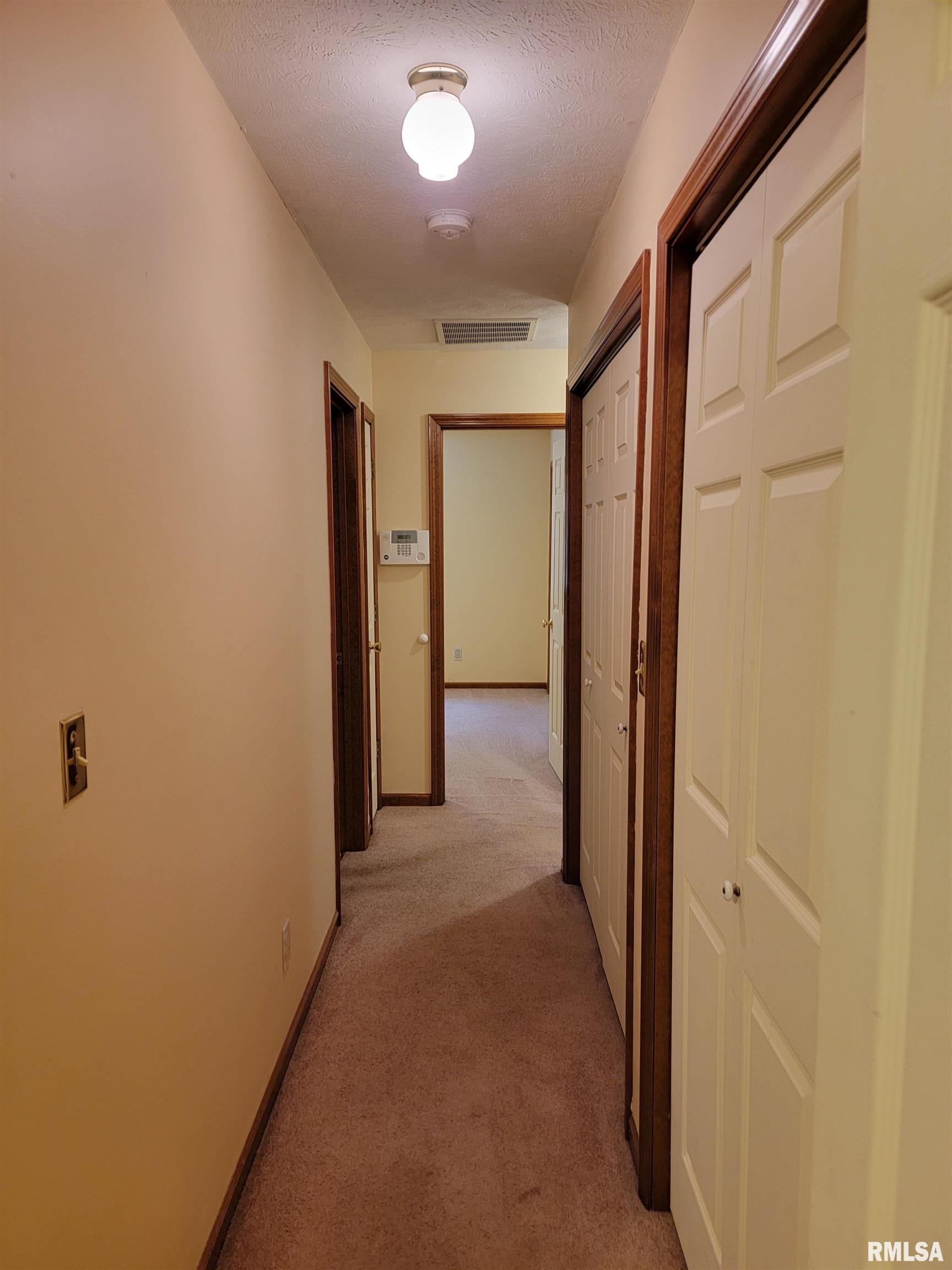 4200 Pickfair Road Springfield, IL 62703 - Photo 10 of 16