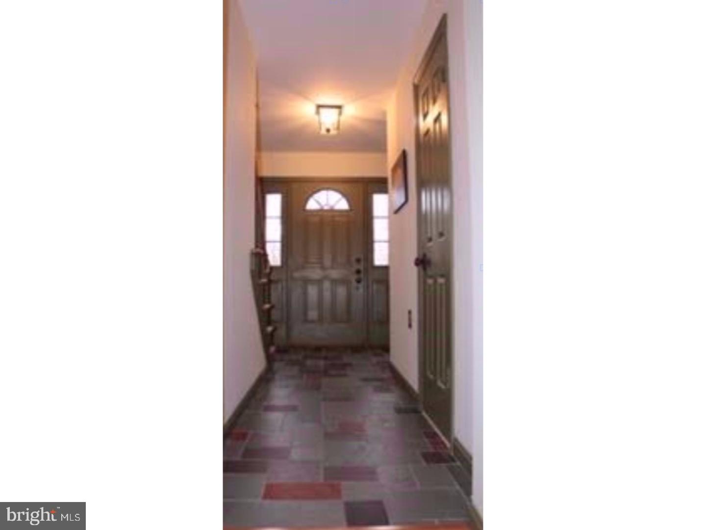 243 Lafayette Road Coatesville, PA 19320 - Photo 8 of 24 Hallway