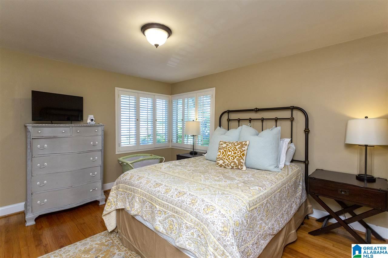 2025 Hickory Road Birmingham, AL 35216 - Photo 27 of 45