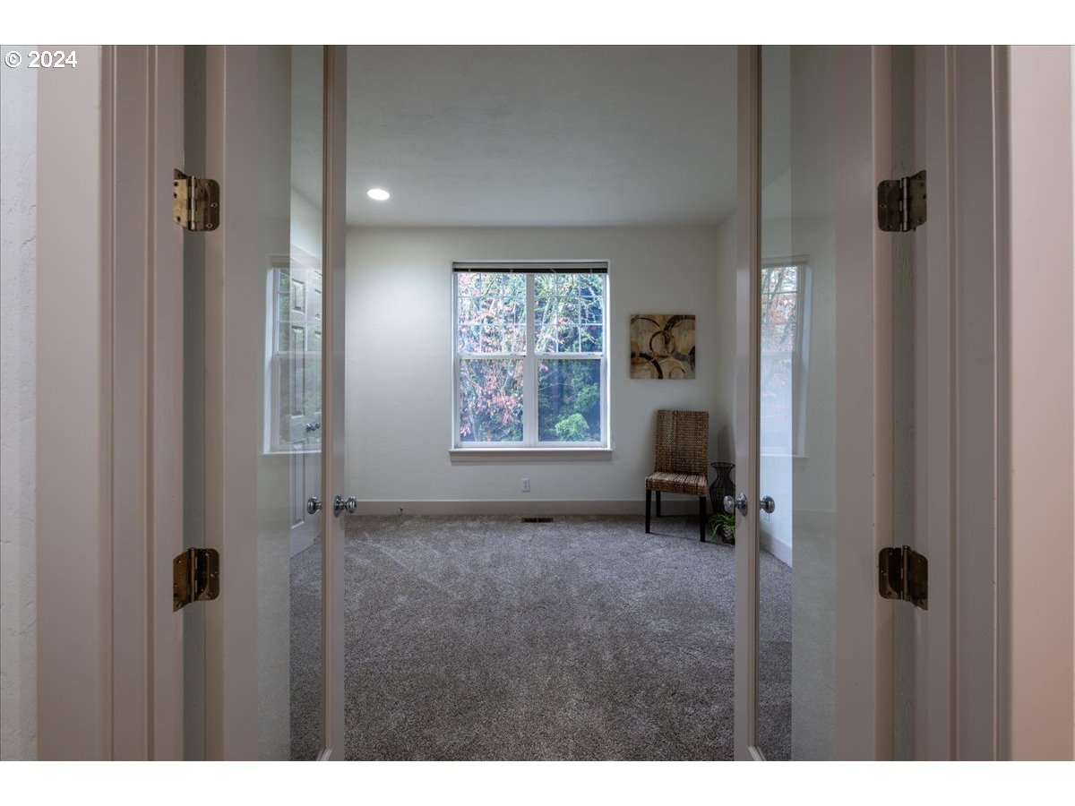 1316 Brickley Road Eugene, OR 97401 - Photo 13 of 25 Gallery Image 13