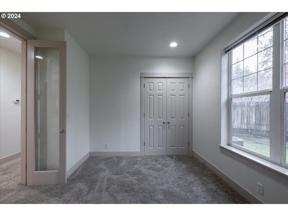 1316 Brickley Road Eugene, OR 97401 - Photo 14 of 25 Gallery Image 14