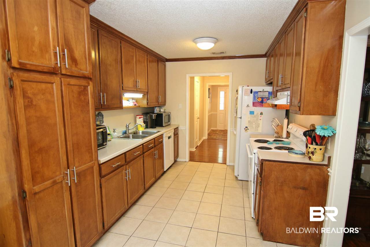 136 Montclair Loop Daphne, AL 36526 - Photo 2 of 20