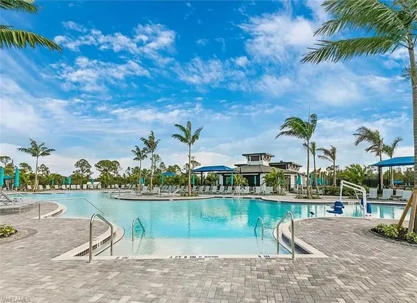 a view of a park with entertaining space