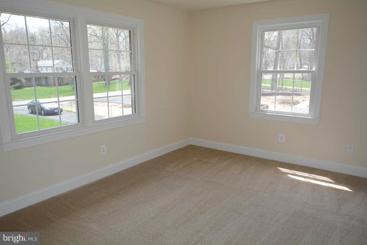 3802 Russell Road Woodbridge, VA 22192 - Photo 15 of 21 Bedroom