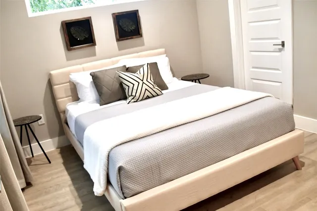 $4,800 | 803 East 32nd Street, Unit 2, Austin, TX 78705