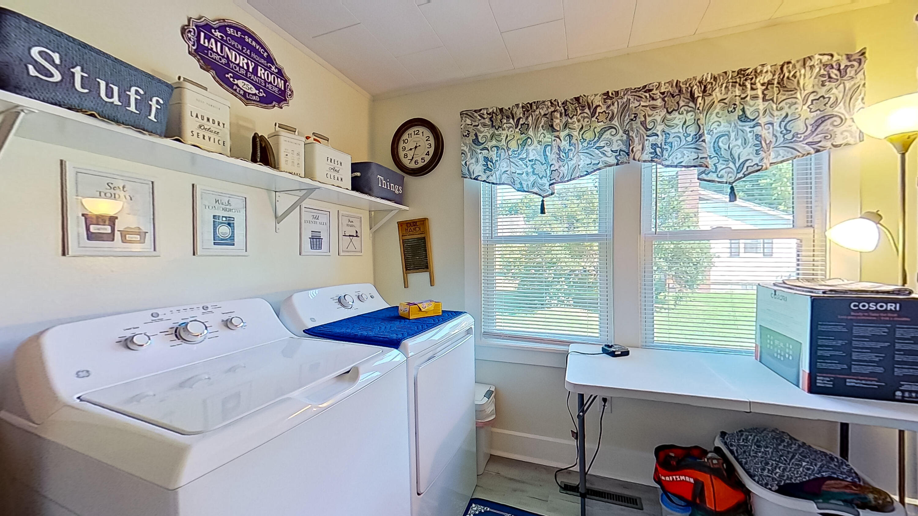 186 Washington Road Waldoboro, ME 04572 - Photo 24 of 33 Bedroom 3 now used as Laundry