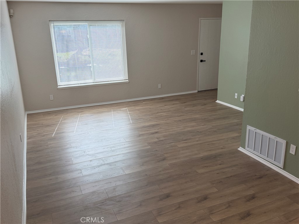 1091 Clark Street Riverside, CA 92501 - Photo 8 of 19