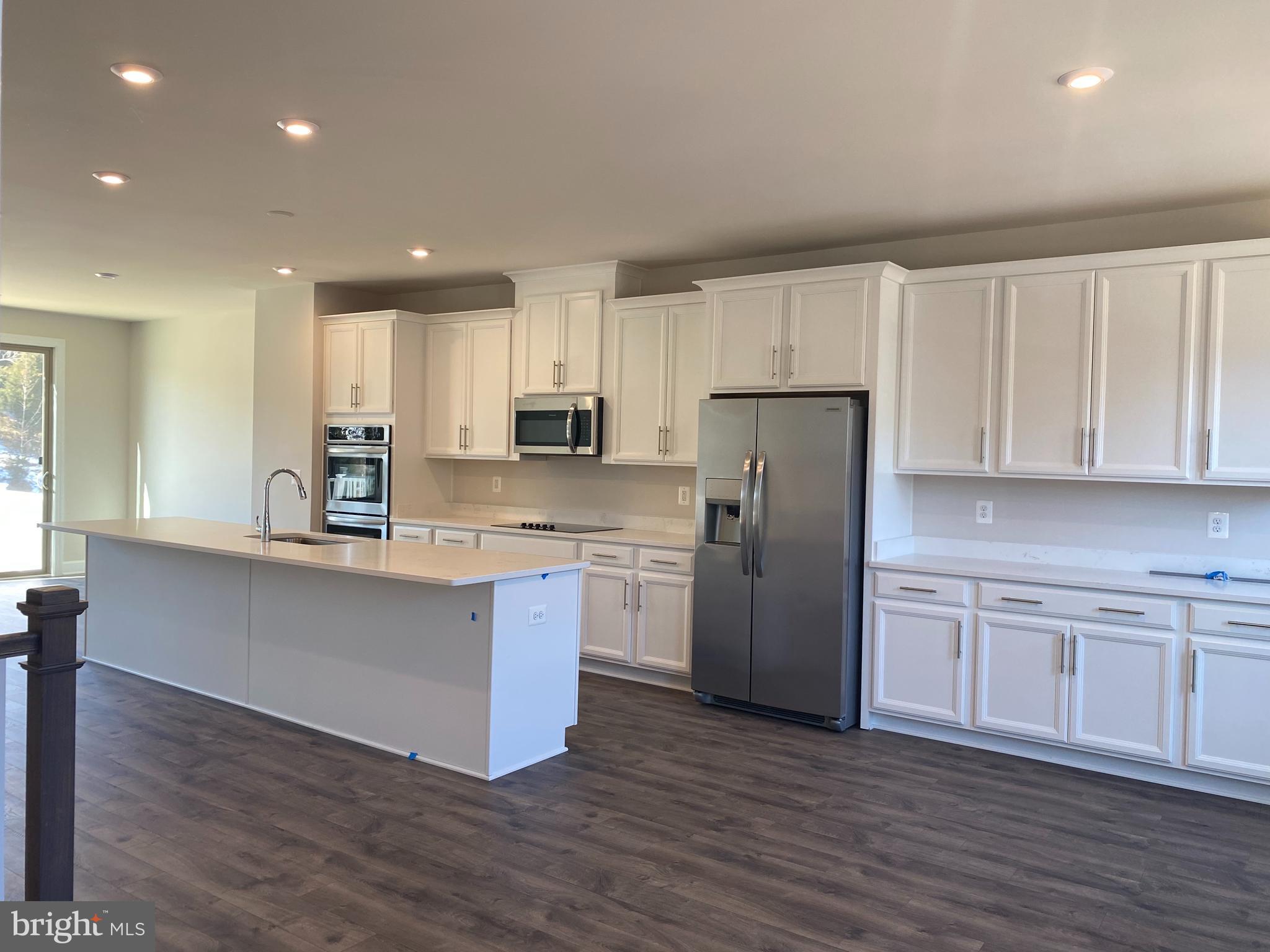 9878 Hopkins Loop Manassas, VA 20110 - Photo 14 of 29