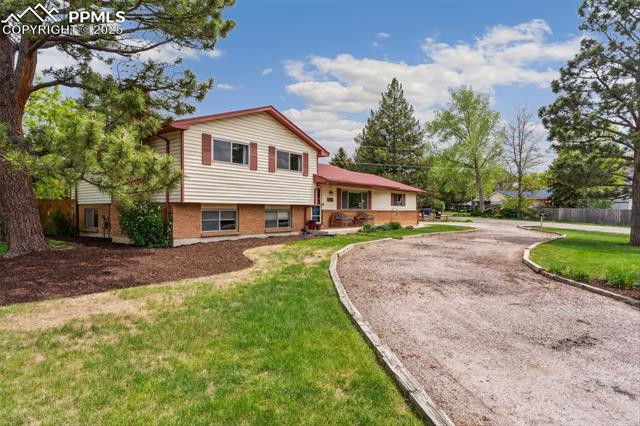 1296 York Road Colorado Springs, CO 80918 - Photo 2 of 37 Gallery Image 2