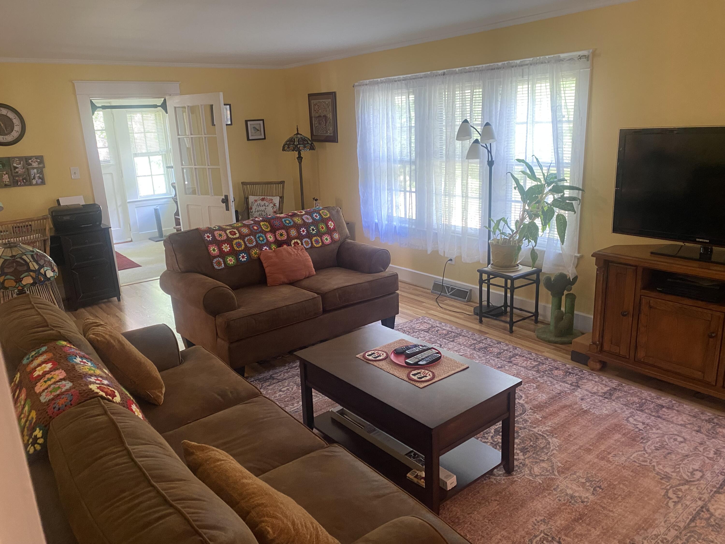 316 Canaan Road Skowhegan, ME 04976 - Photo 19 of 41 19 Living