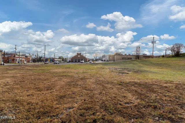 $149,900 | 206 South Cutler Street, Greeneville, TN 37743