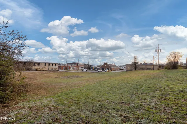 $149,900 | 206 South Cutler Street, Greeneville, TN 37743