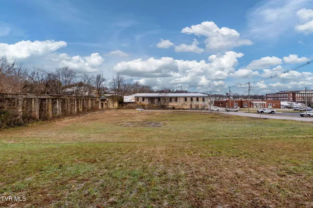 $149,900 | 206 South Cutler Street, Greeneville, TN 37743