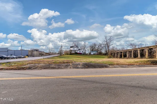 $149,900 | 206 South Cutler Street, Greeneville, TN 37743