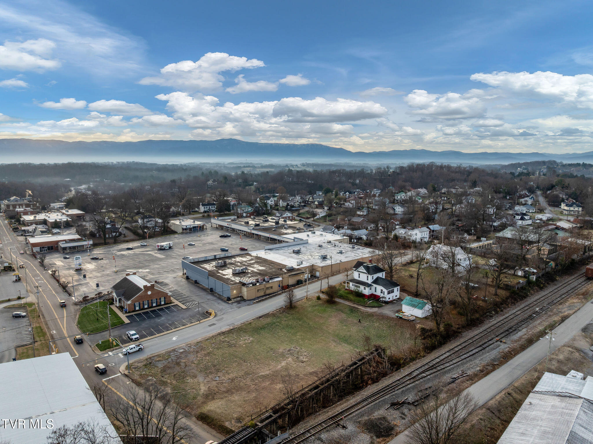 206 South Cutler Street Greeneville, TN 37743 - Photo 6 of 20 DJI_0876