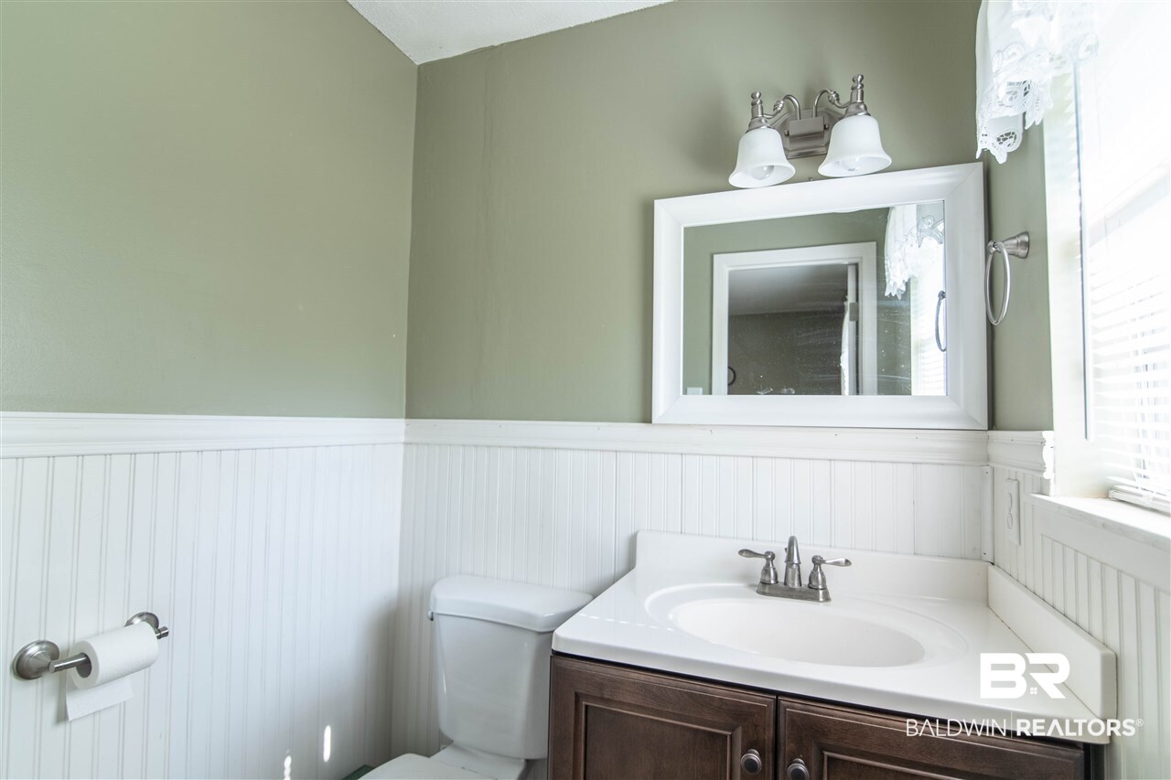 19609 State Highway 181 Fairhope, AL 36532 - Photo 13 of 35 Master Half Bath