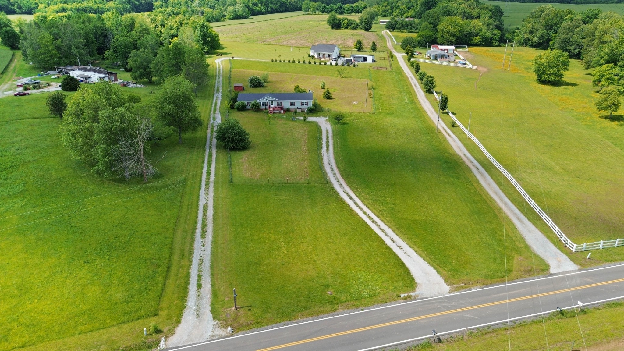 4766 Boyd Holland Road Springfield, TN 37172 - Photo 5 of 29