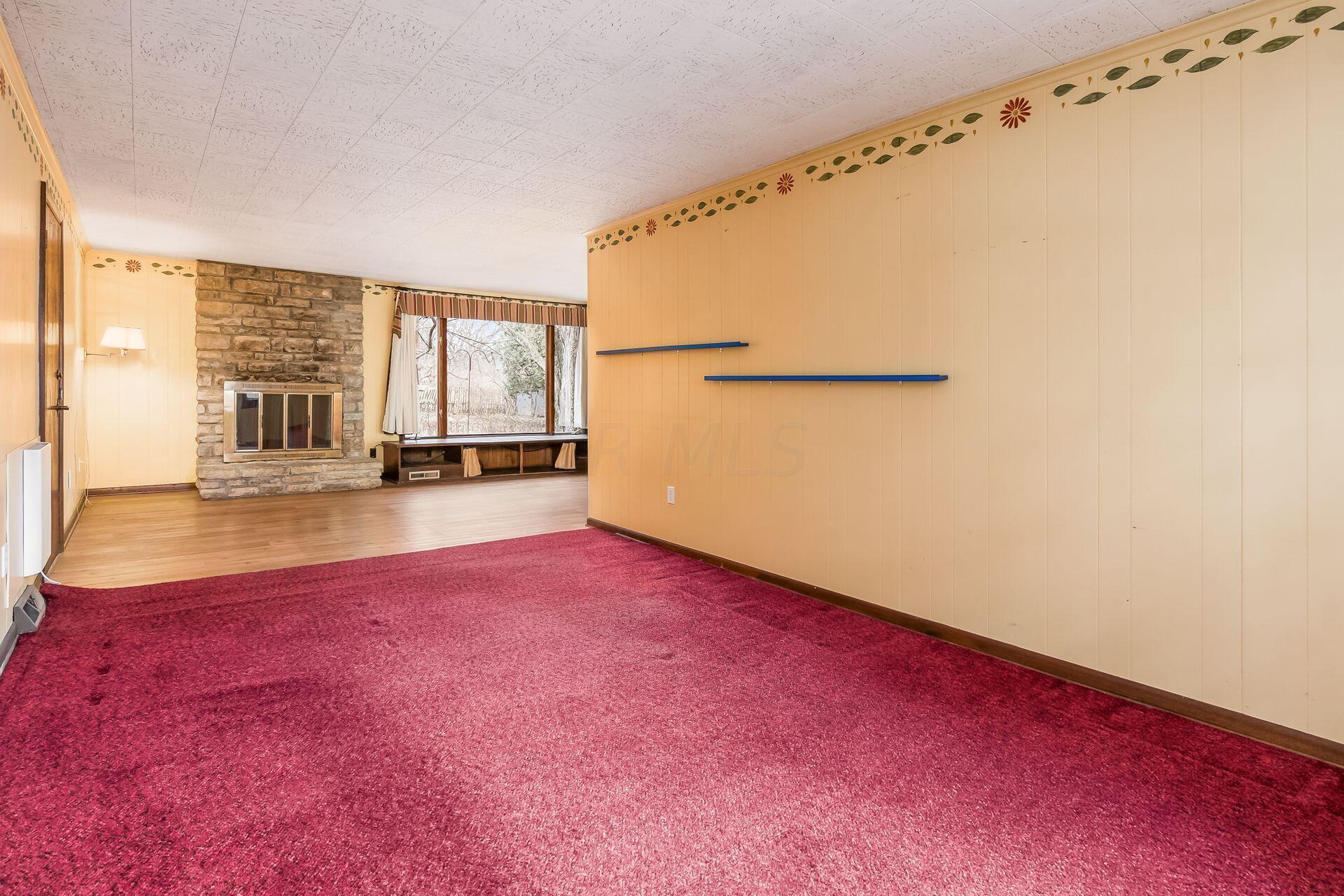 253 Croswell Road Columbus, OH 43214 - Photo 26 of 45 Family Room