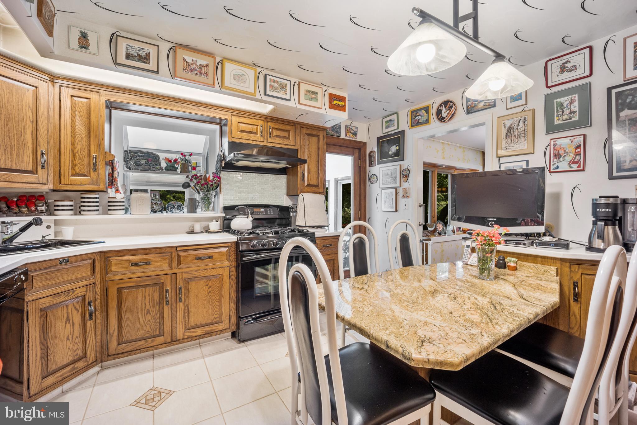 469 Moreland Road Huntingdon Valley, PA 19006 - Photo 13 of 55