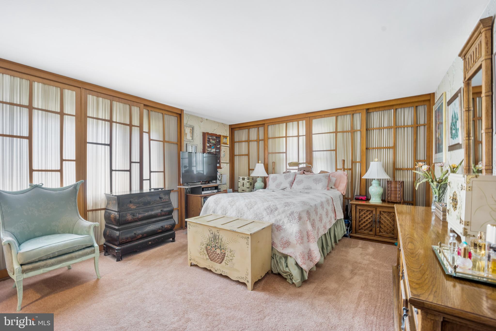 469 Moreland Road Huntingdon Valley, PA 19006 - Photo 16 of 55