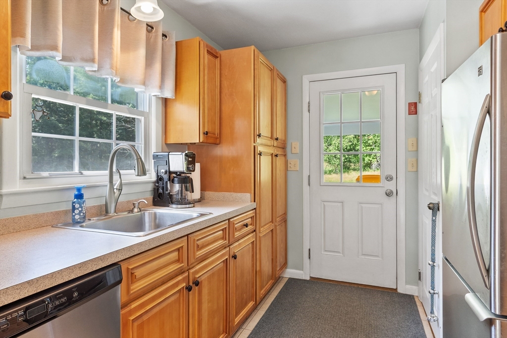 700 New Ipswich Road Ashby, MA 01431 - Photo 13 of 41