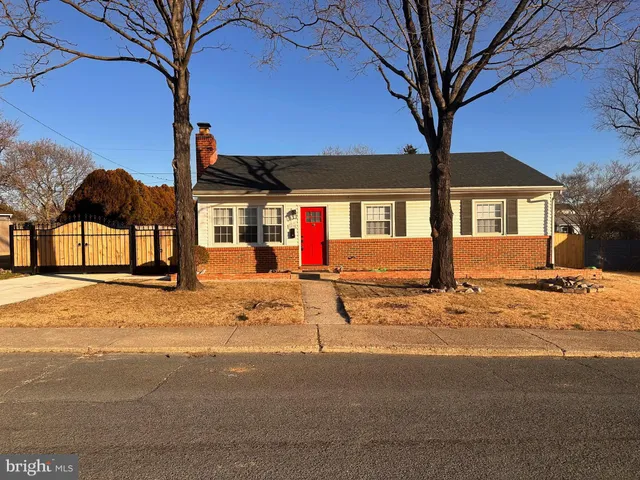 $2,600 | 1138 Armistead Street, Glen Burnie, MD 21061