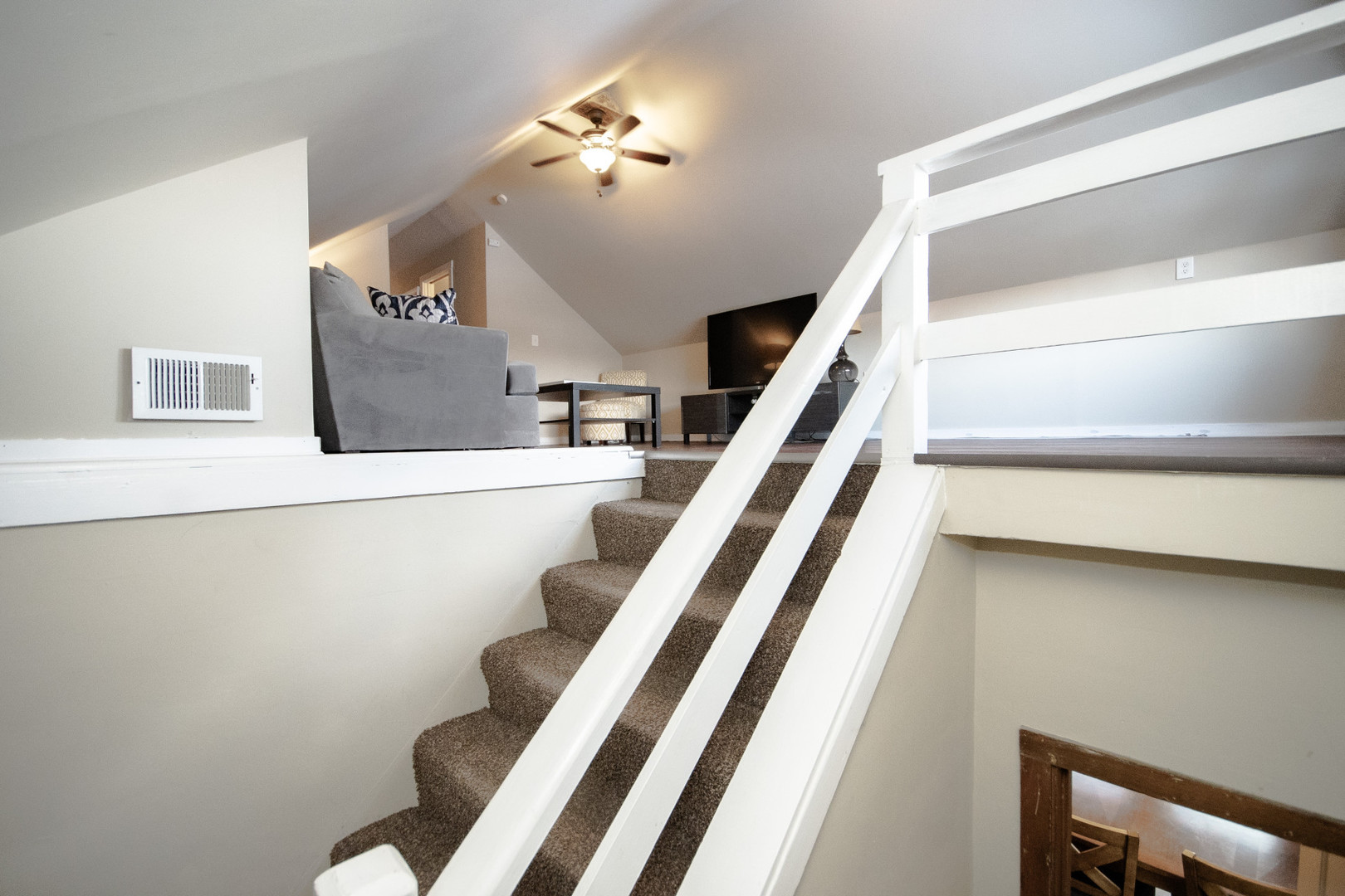 2614 Euclid Avenue Berwyn, IL 60402 - Photo 15 of 30 a view of entryway