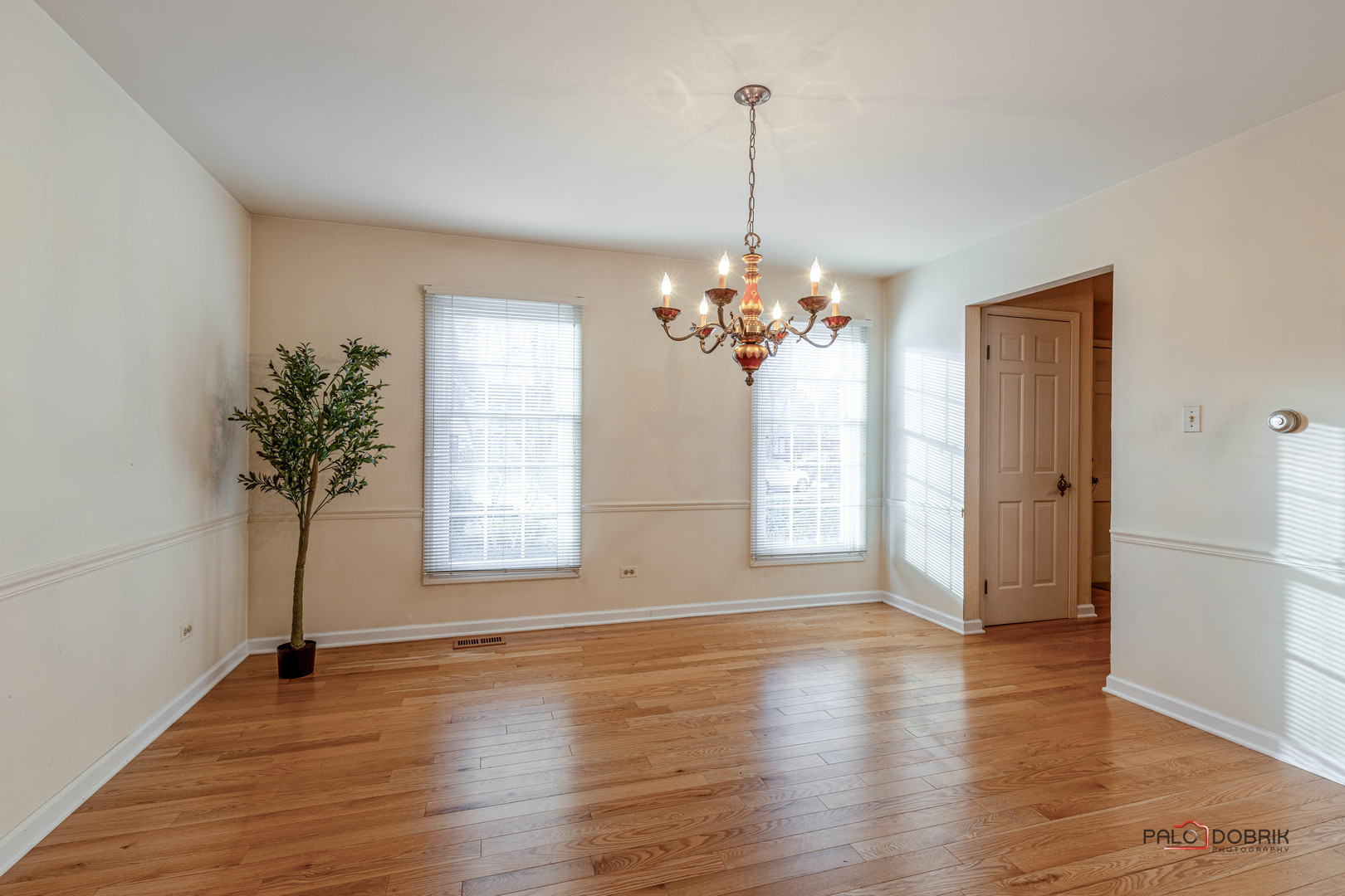 1943 Greenview Road Northbrook, IL 60062 - Photo 9 of 34