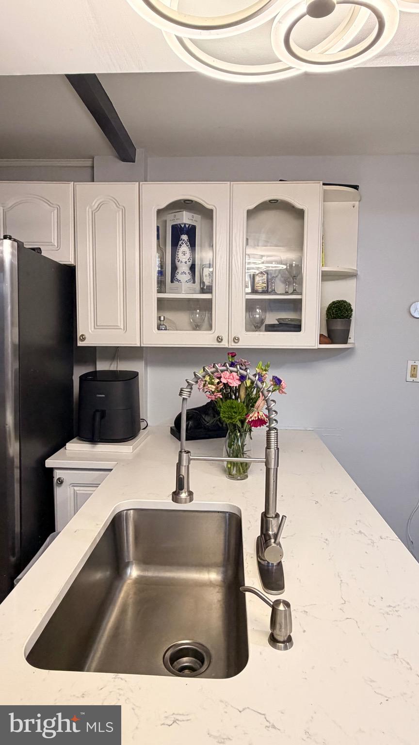 702 South Woodington Road Baltimore, MD 21229 - Photo 11 of 31