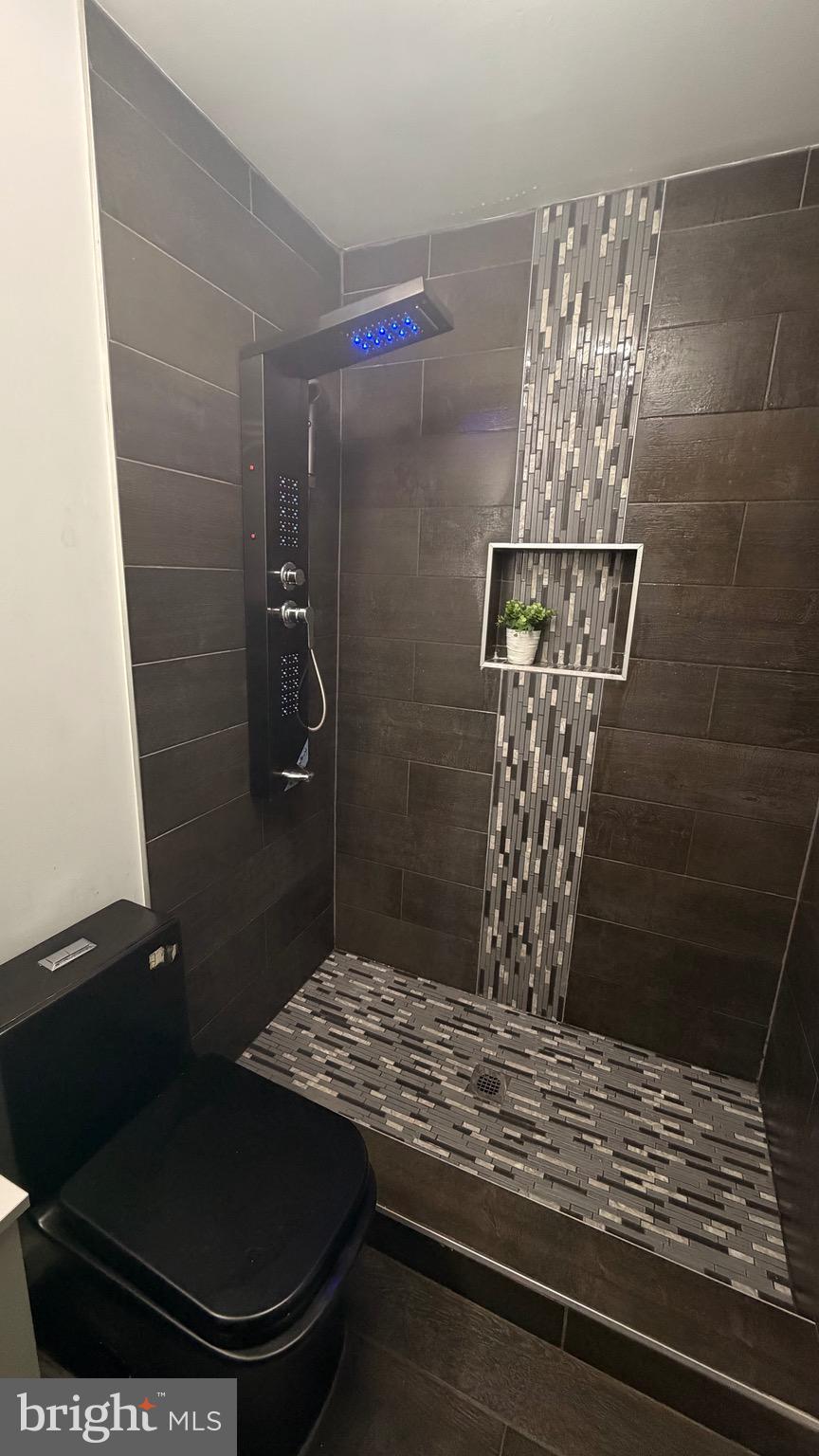 702 South Woodington Road Baltimore, MD 21229 - Photo 20 of 31