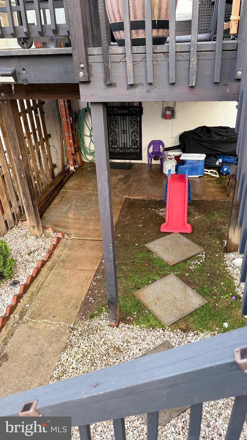 702 South Woodington Road Baltimore, MD 21229 - Photo 30 of 31